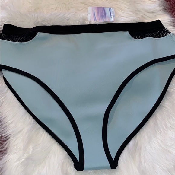 New with tags forever 21 bikini bottom - Picture 1 of 5